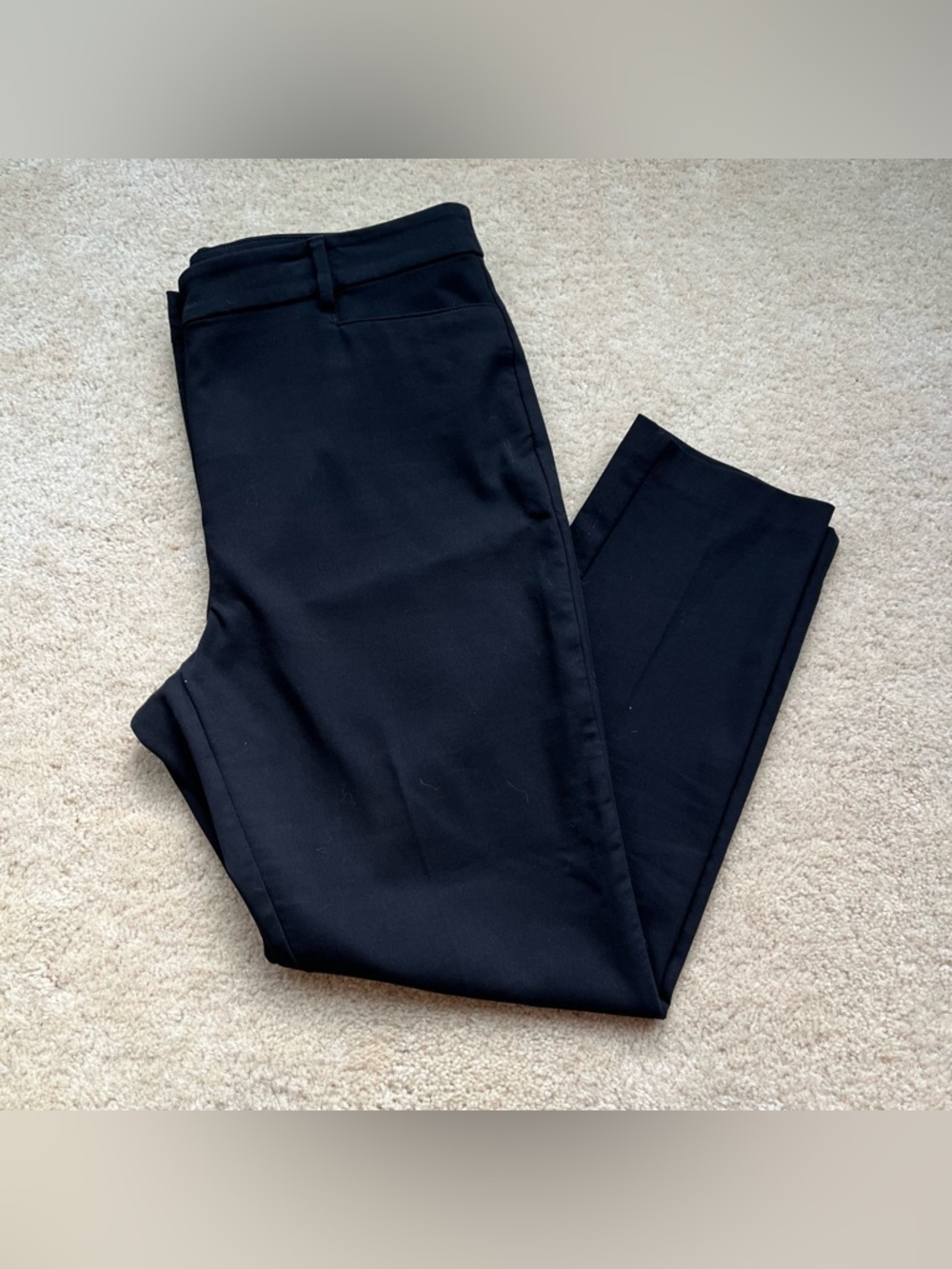 LOFT Women’s Black Curvy Skinny Leg Pants - Size 14 - VGUC - Stretch